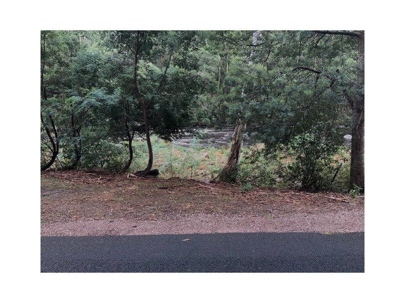 . Gunns Plains Road, Gunns Plains TAS 7315