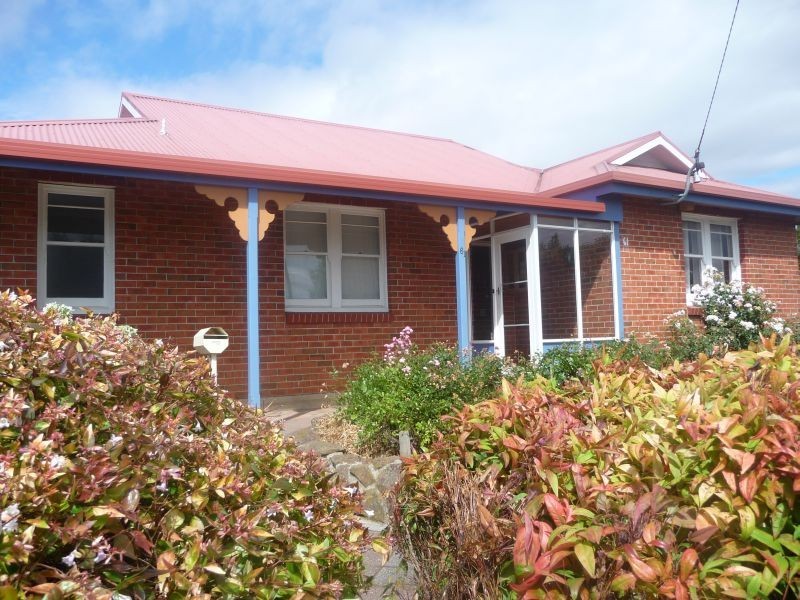 61 Valley Road, Devonport TAS 7310