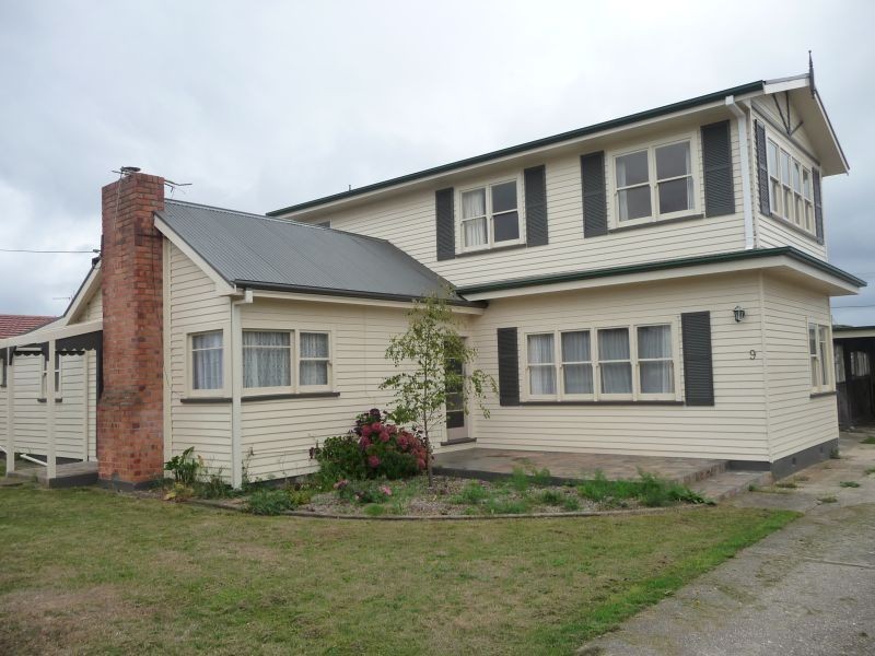 9-10 Waniora Street, Devonport TAS 7310