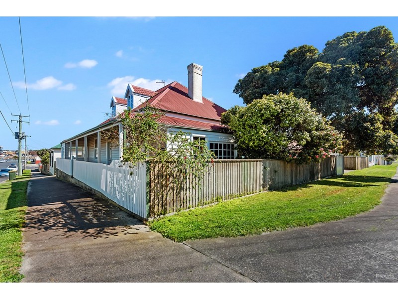 13 Thomas Street, East Devonport TAS 7310