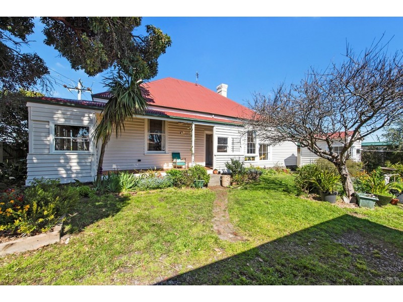 13 Thomas Street, East Devonport TAS 7310