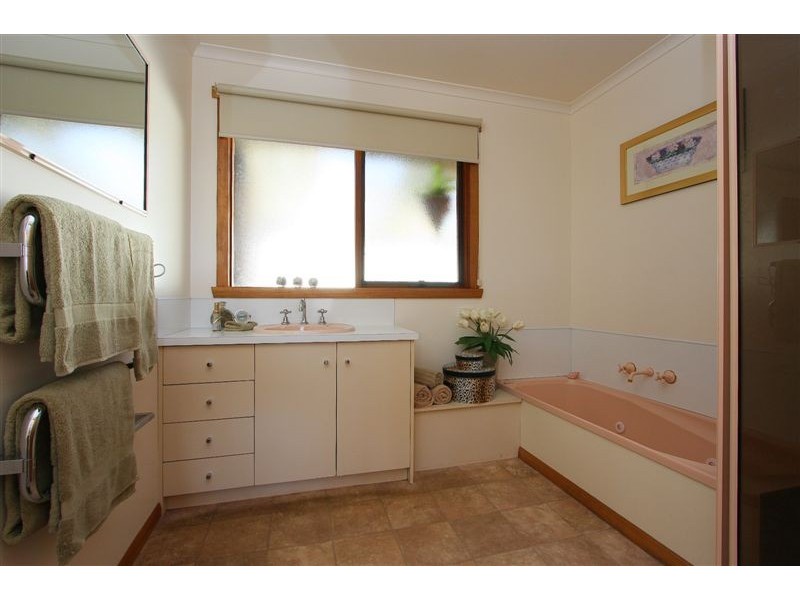16 Coles Beach Road, Devonport TAS 7310