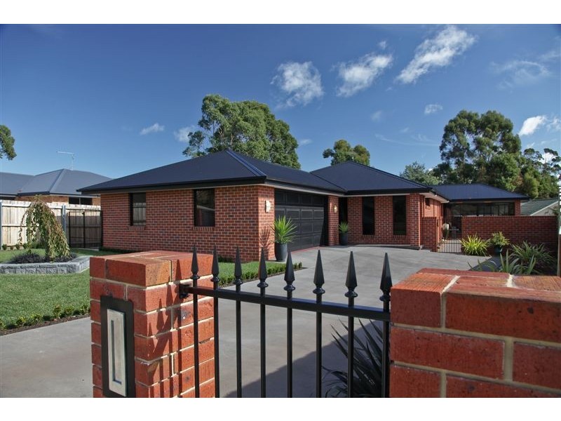 27 Hedstrom Drive, Devonport TAS 7310