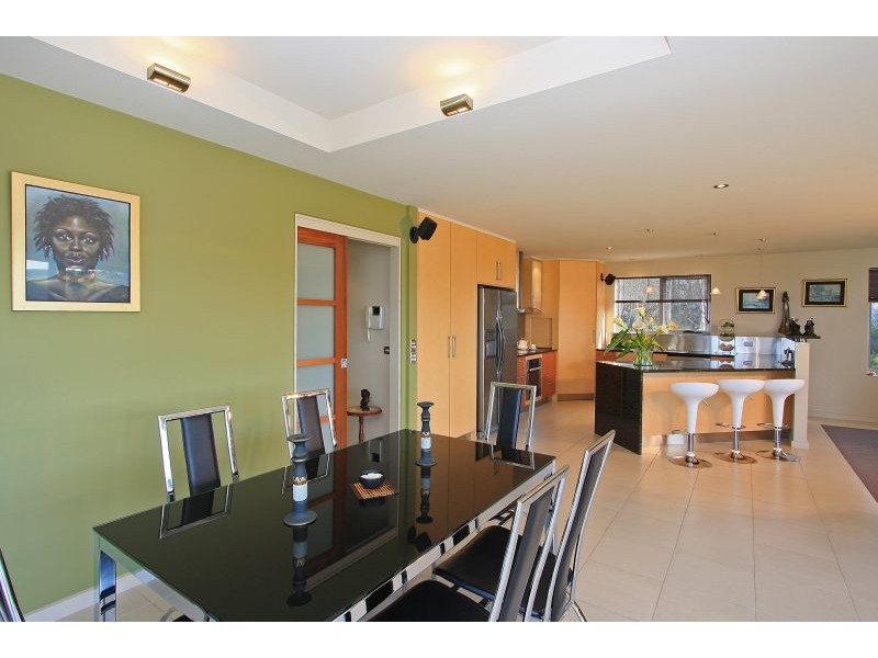 8 Coles Beach Close, Devonport TAS 7310