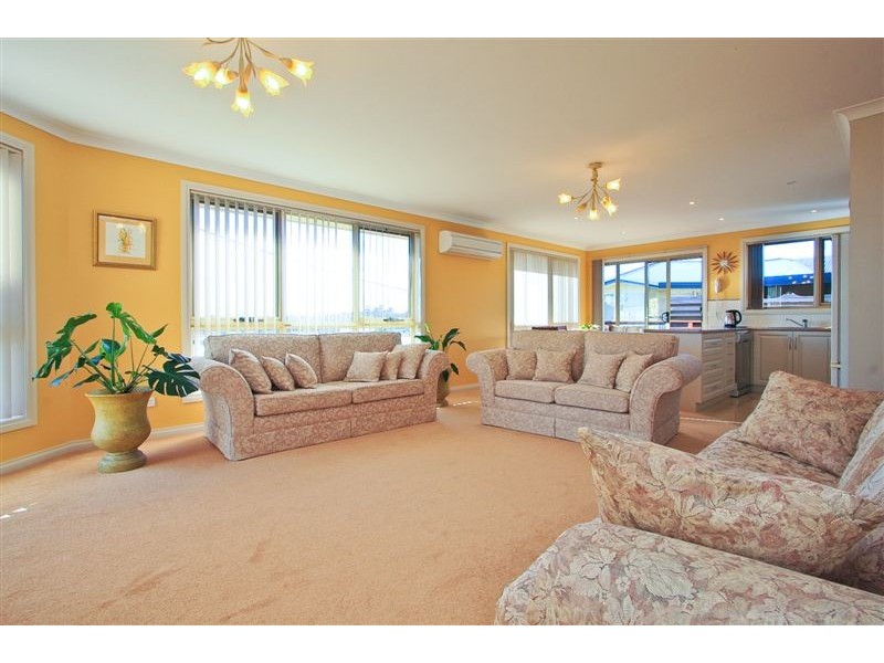 2/65 Mungala Crescent, Miandetta, Devonport TAS 7310