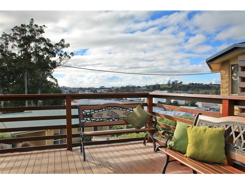 2/65 Mungala Crescent, Miandetta, Devonport TAS 7310