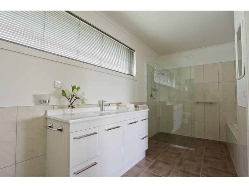 2 Leary Avenue, Devonport TAS 7310