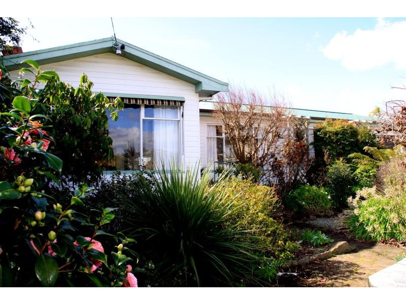 9 Rose Court, Devonport TAS 7310