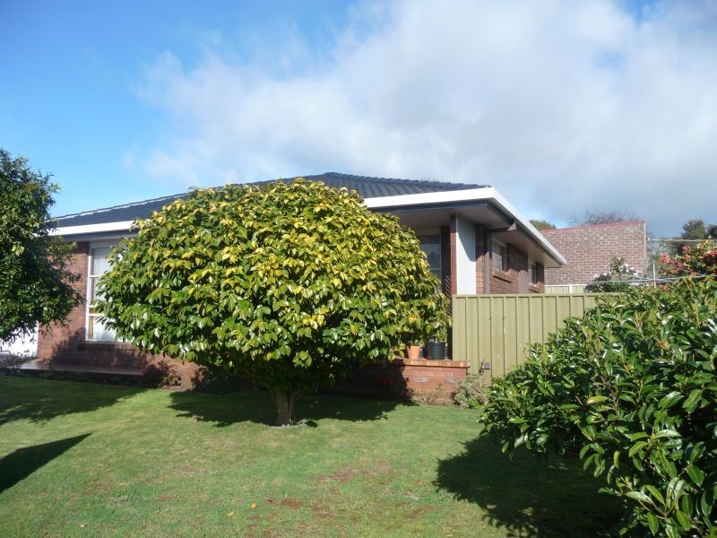 2/31a Middle Road, Devonport TAS 7310