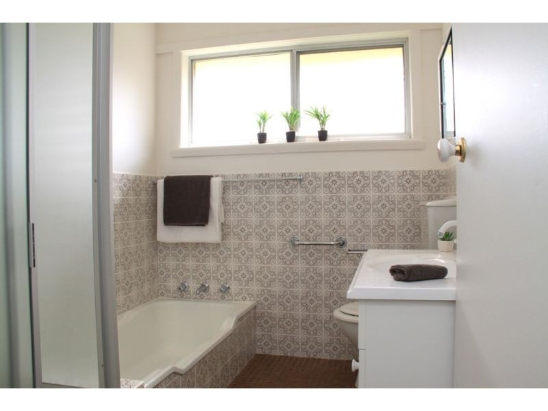 6 Malunnah Close, Devonport TAS 7310
