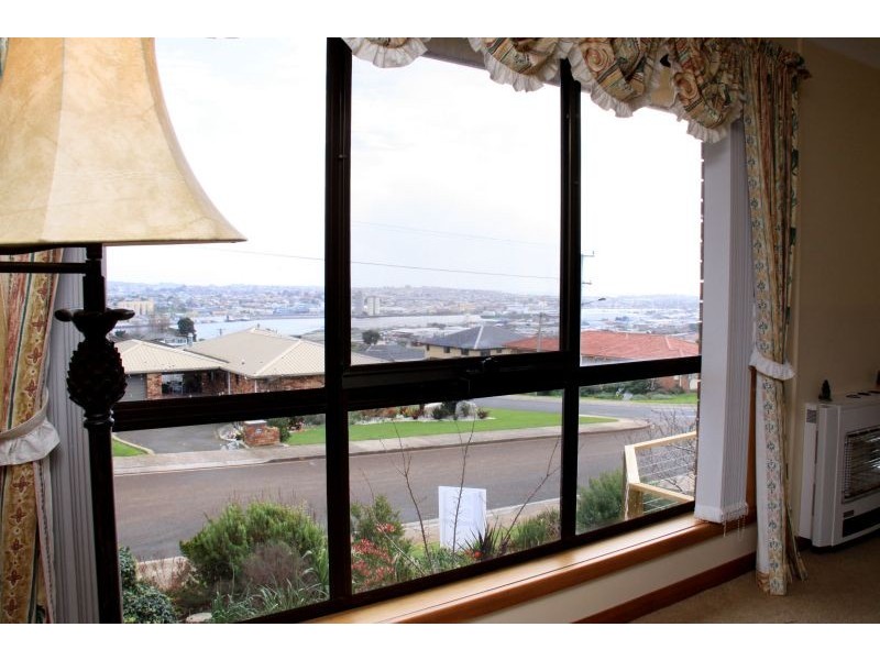 129 Caroline Street, East Devonport TAS 7310