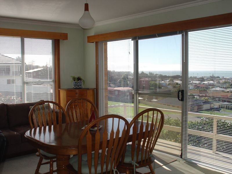 126 George Street, Devonport TAS 7310