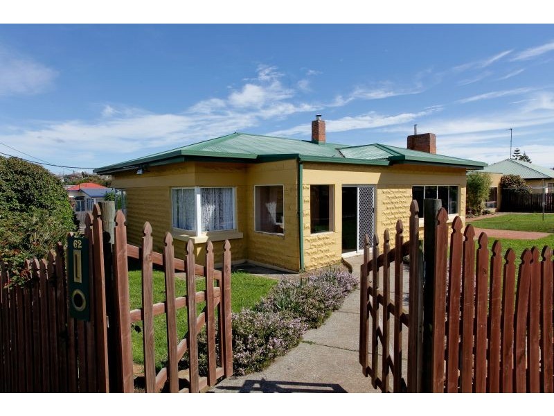 62 Hiller Street, Devonport TAS 7310