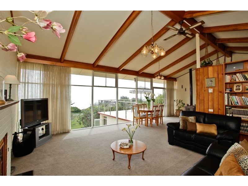 8 Chalmers Lane, Devonport TAS 7310