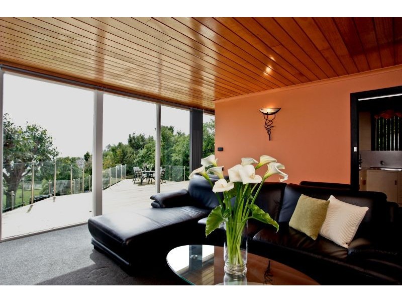 8 Chalmers Lane, Devonport TAS 7310