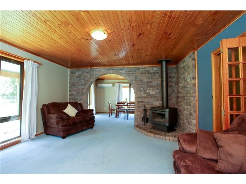 16 Winifred Avenue, Acacia Hills TAS 7306