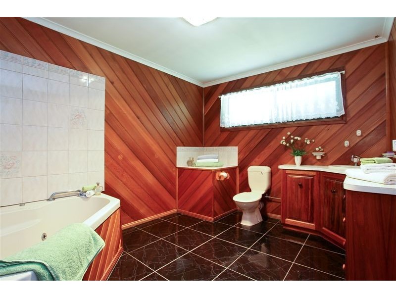 16 Winifred Avenue, Acacia Hills TAS 7306