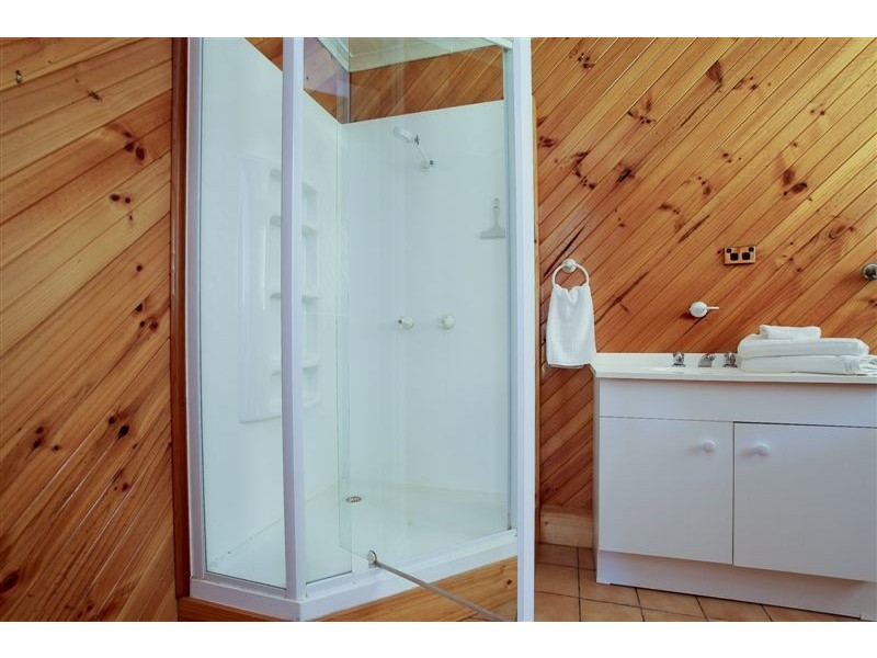 16 Winifred Avenue, Acacia Hills TAS 7306