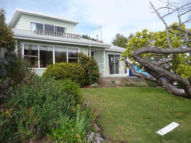 5 Payton Place, Devonport TAS 7310