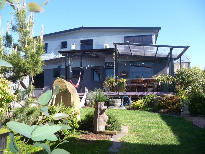 206 Oldaker Street, Devonport TAS 7310
