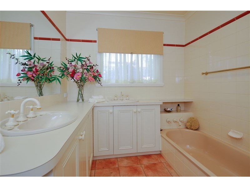 180 Nicholls Street, Devonport TAS 7310