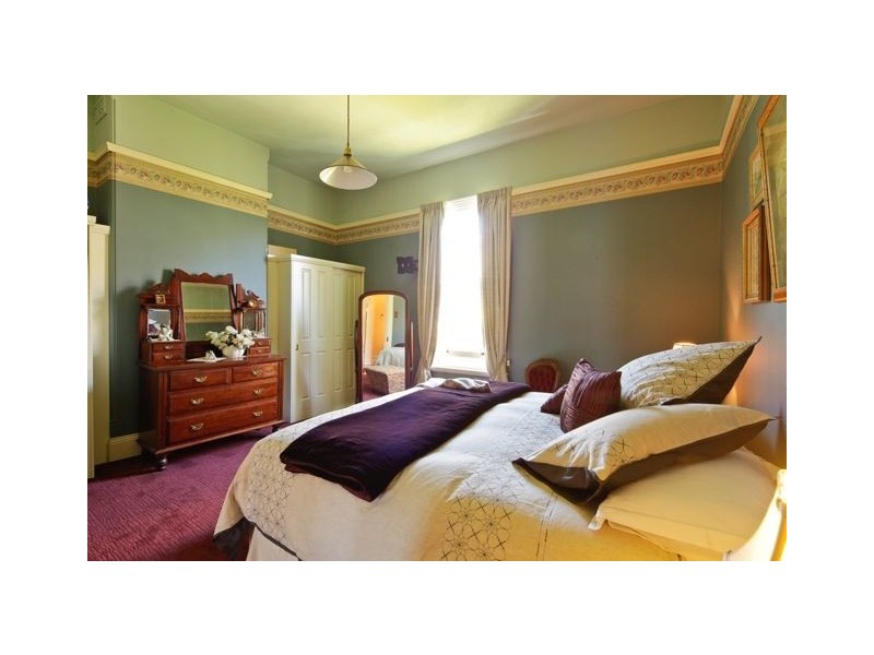 22 Victoria Parade, Devonport TAS 7310