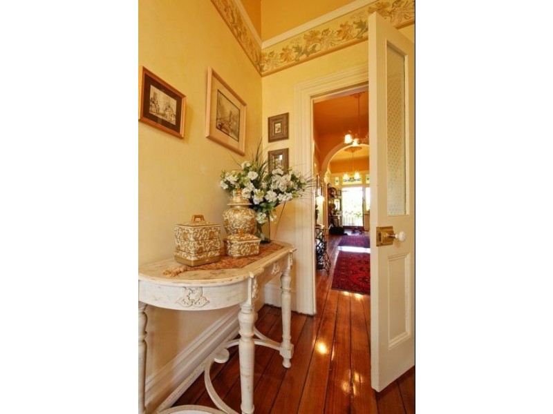 22 Victoria Parade, Devonport TAS 7310