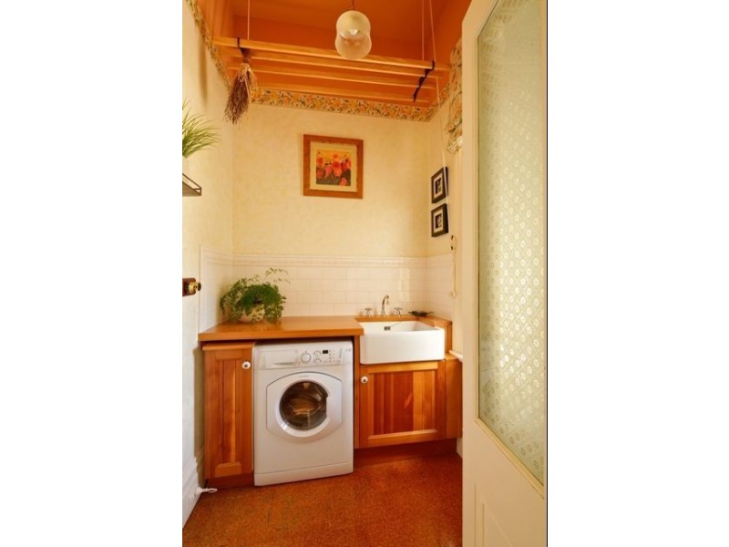 22 Victoria Parade, Devonport TAS 7310