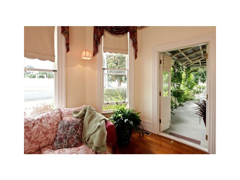 22 Victoria Parade, Devonport TAS 7310
