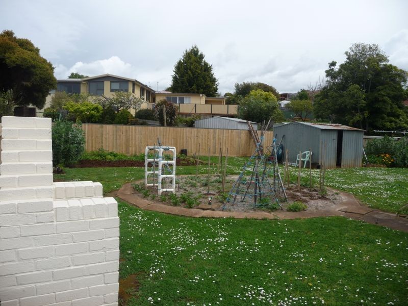 9 Valley Road, Devonport TAS 7310