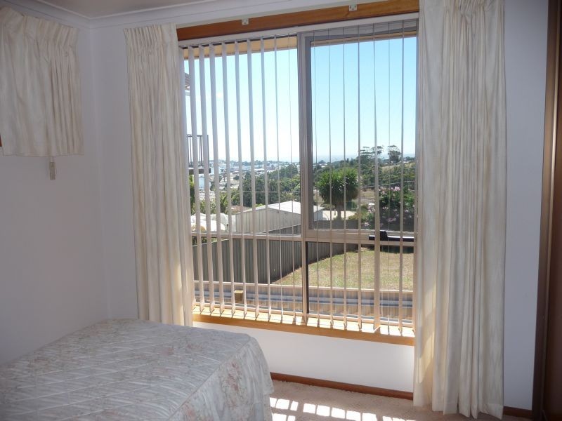 1/4 Cameray Street, Panorama Heights, East Devonport TAS 7310