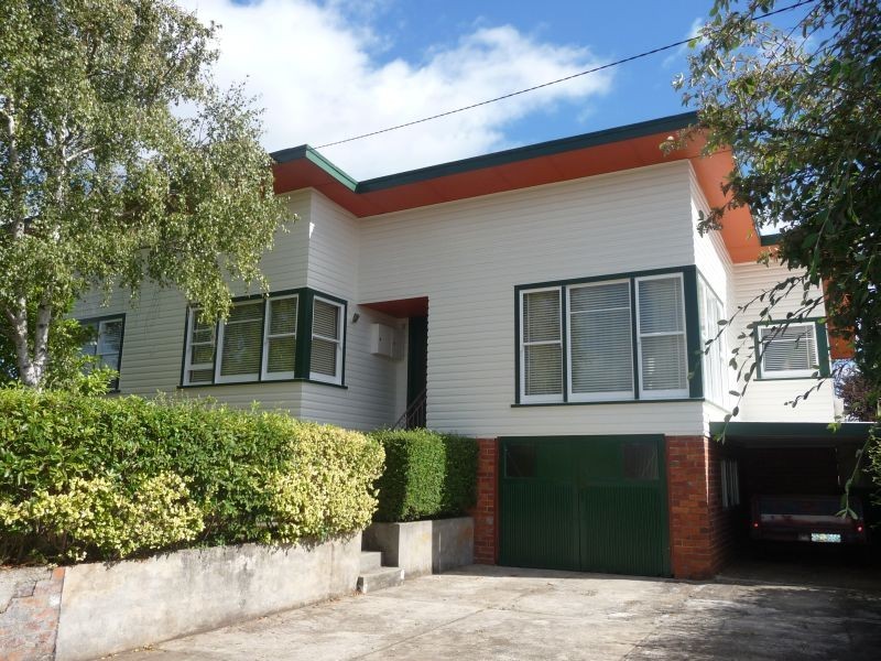 28 Middle Road, Devonport TAS 7310