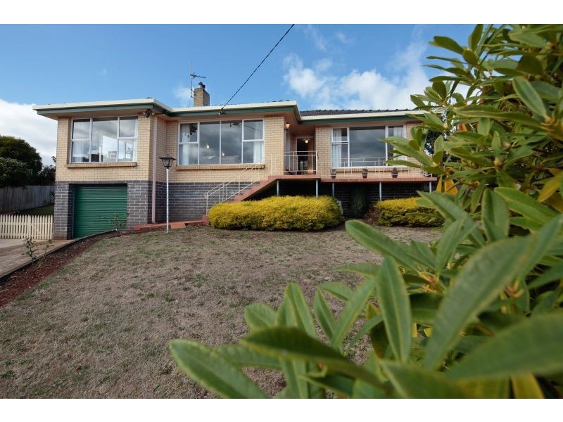 2 Ash Court, Devonport TAS 7310