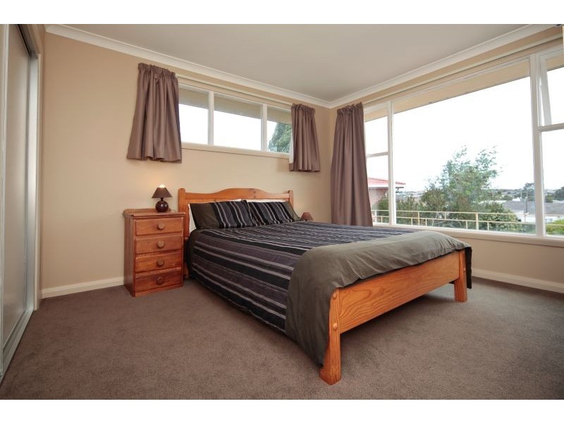 2 Ash Court, Devonport TAS 7310