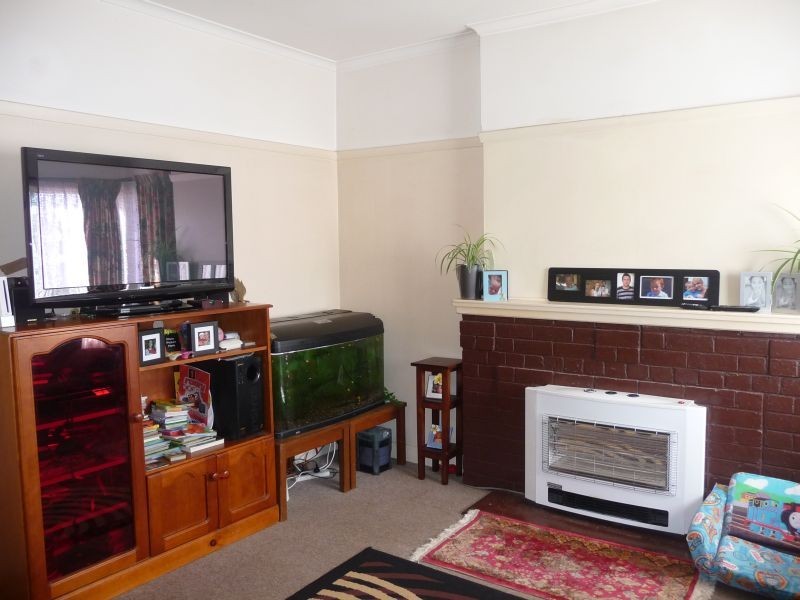 8 Charles Street, Devonport TAS 7310