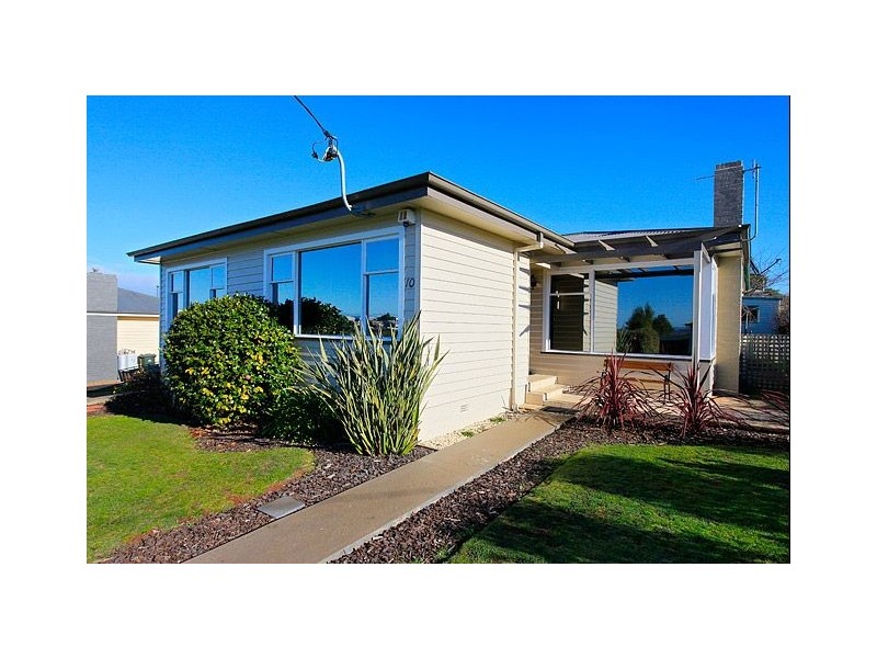 10 Highview Crescent, Devonport TAS 7310