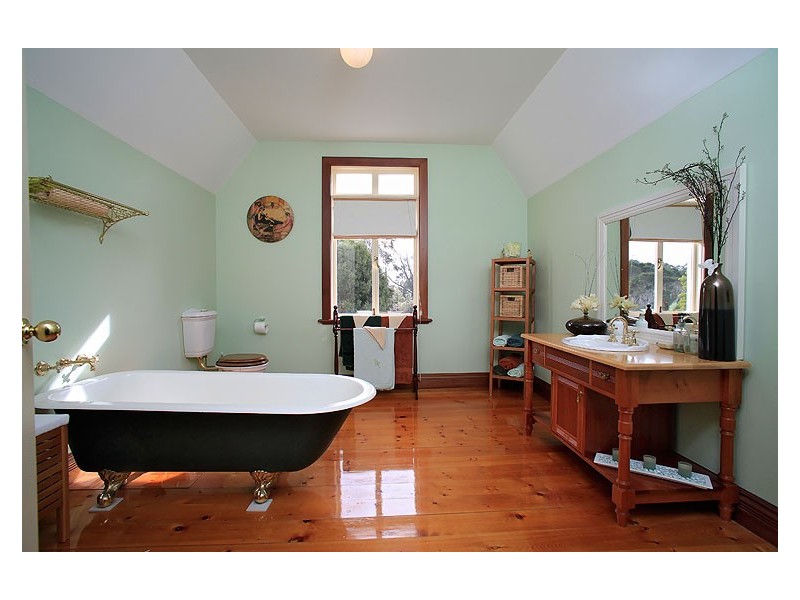122 River Road, Ambleside TAS 7310