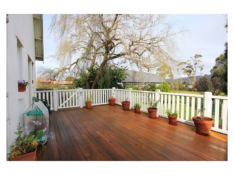 122 River Road, Ambleside TAS 7310