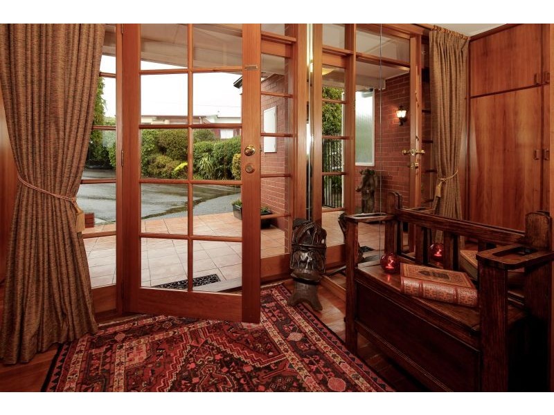 4 Sunset Court, Devonport TAS 7310