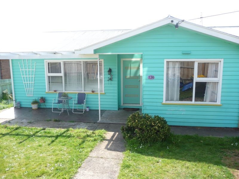 120 Middle Road, Devonport TAS 7310