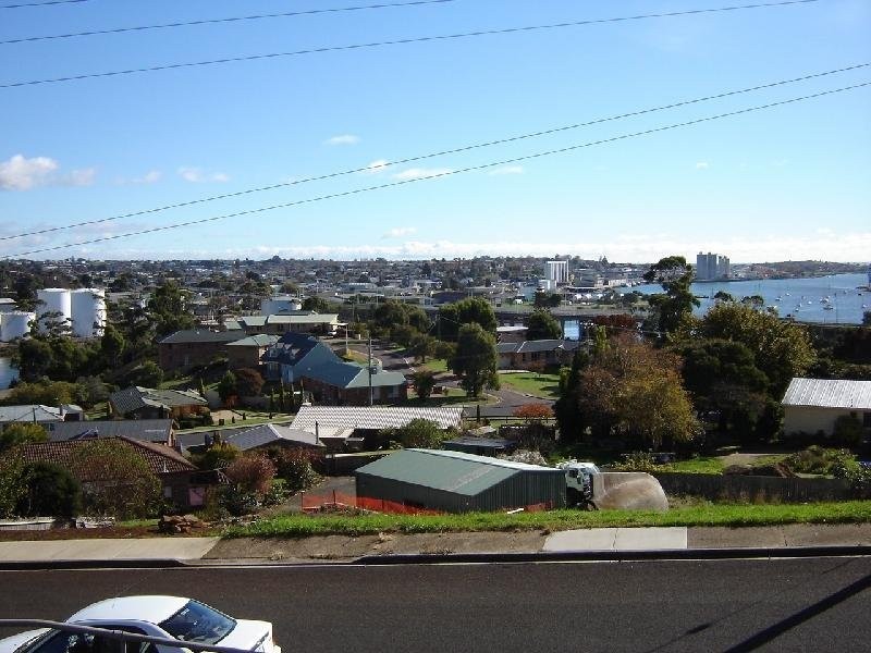 60 Bel-Air Crescent, East Devonport TAS 7310