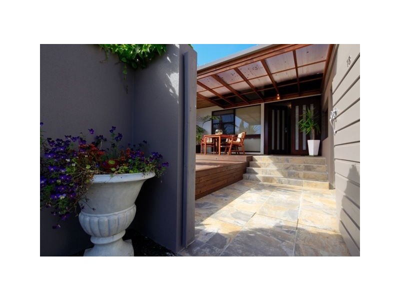 18 Monash Court, Devonport TAS 7310