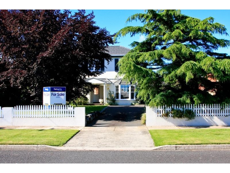 13 George Street, Devonport TAS 7310