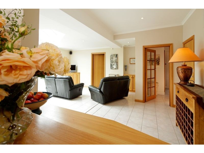 13 George Street, Devonport TAS 7310