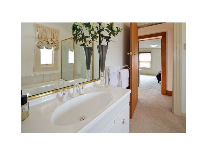 13 George Street, Devonport TAS 7310