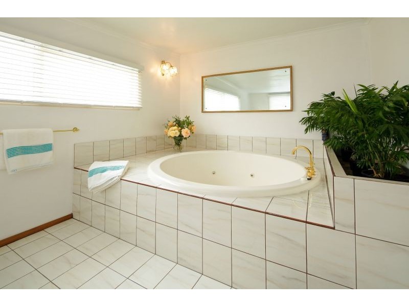 13 George Street, Devonport TAS 7310