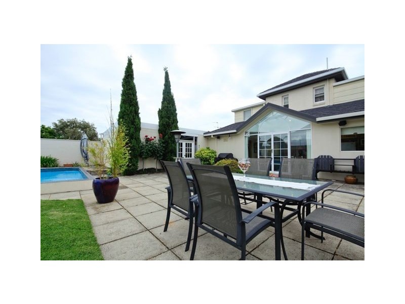 13 George Street, Devonport TAS 7310