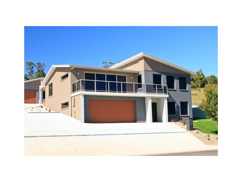 1/11 McCall Terrace, Devonport TAS 7310