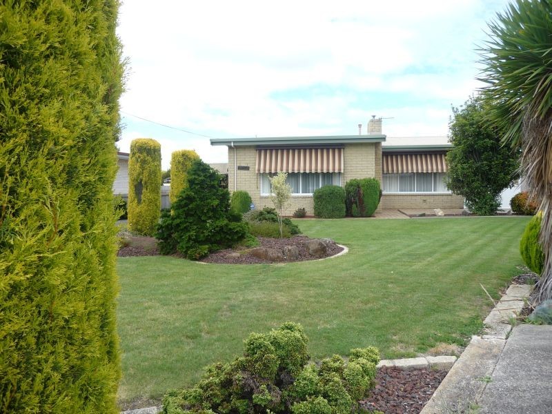 4 College Court, Devonport TAS 7310