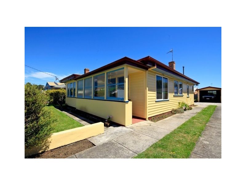 72 Hiller Street, Devonport TAS 7310